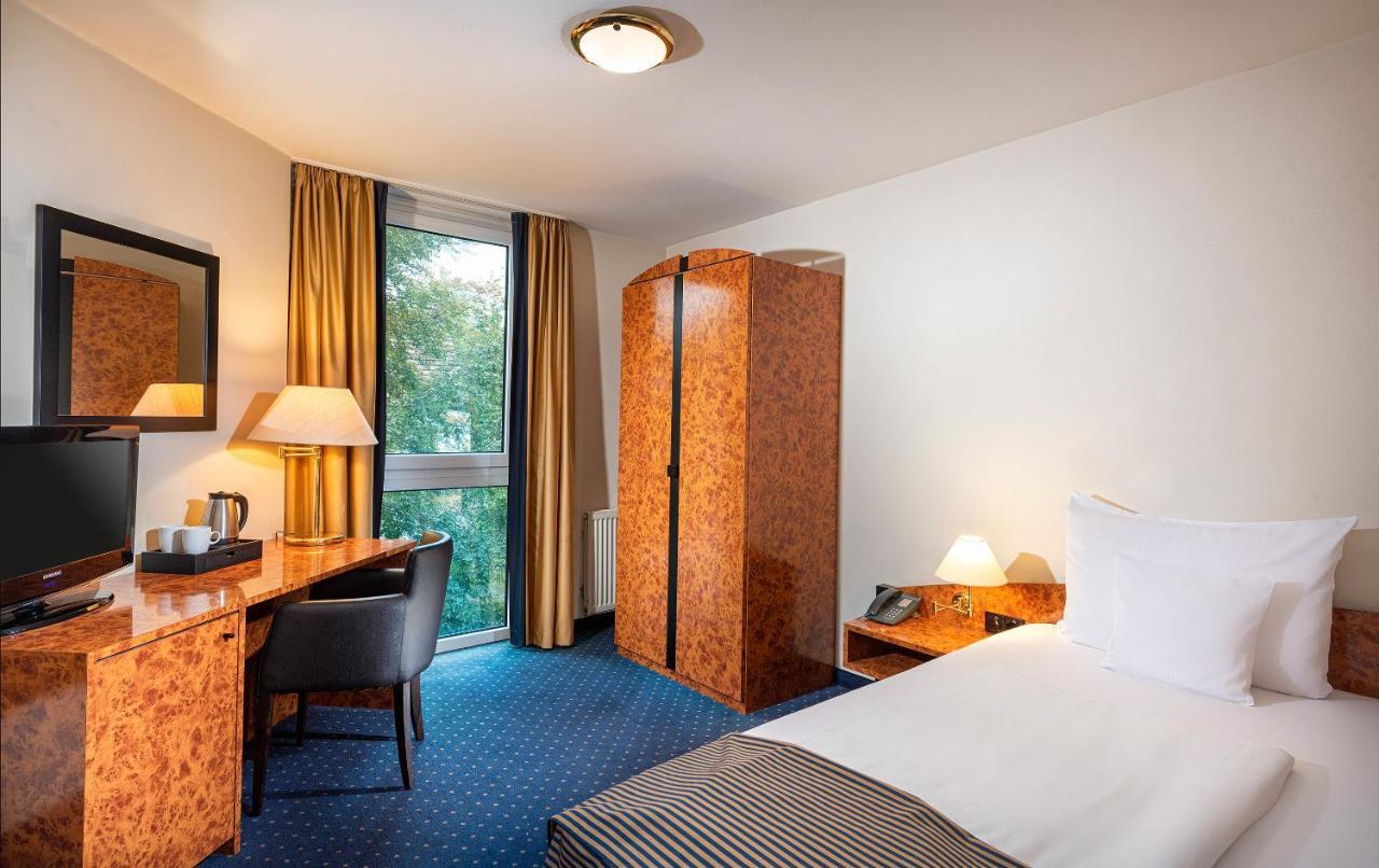 Essential By Dorint Essen Hotel Exterior photo